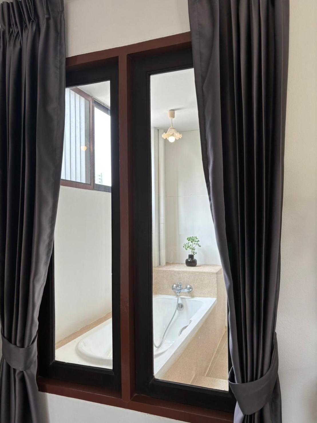 Yindee Stylish Guesthouse Чиангмай Экстерьер фото