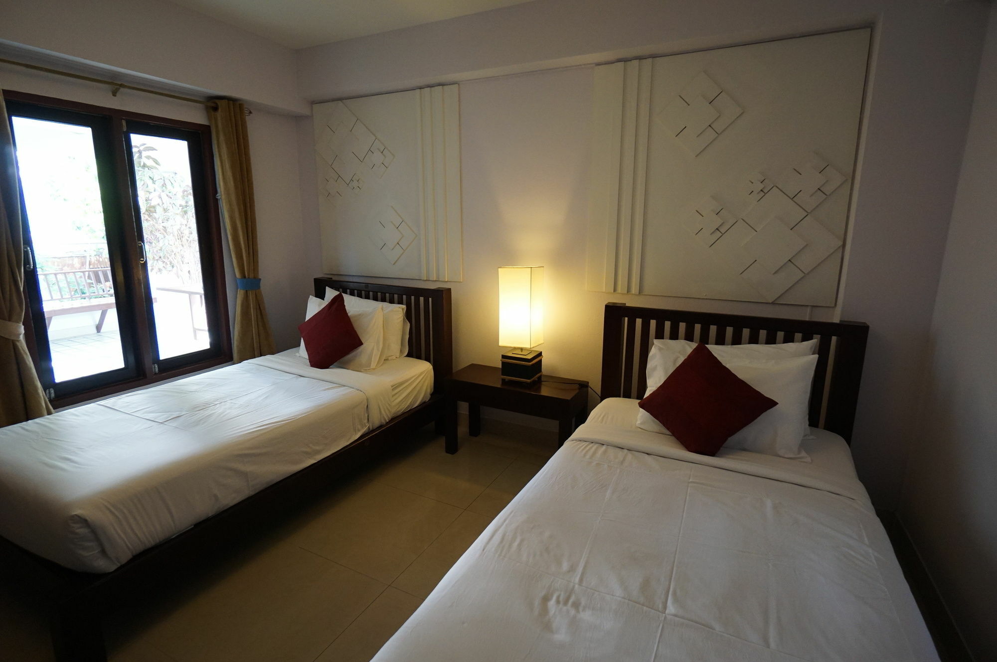 Yindee Stylish Guesthouse Чиангмай Экстерьер фото