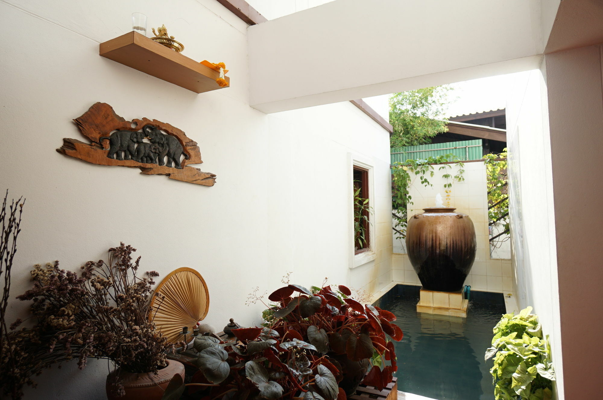 Yindee Stylish Guesthouse Чиангмай Экстерьер фото